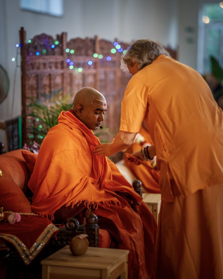 2.14._strilky_gurupurnima.jpg