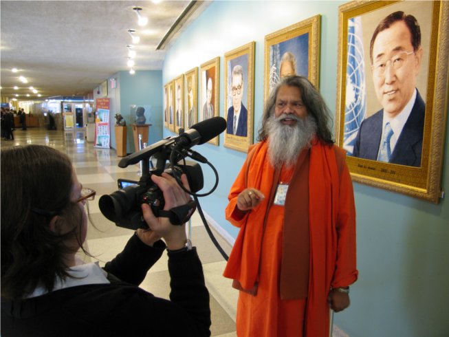 small_2011_March_World_Peace_Tour_at_US_and_Canada_IMG_5217