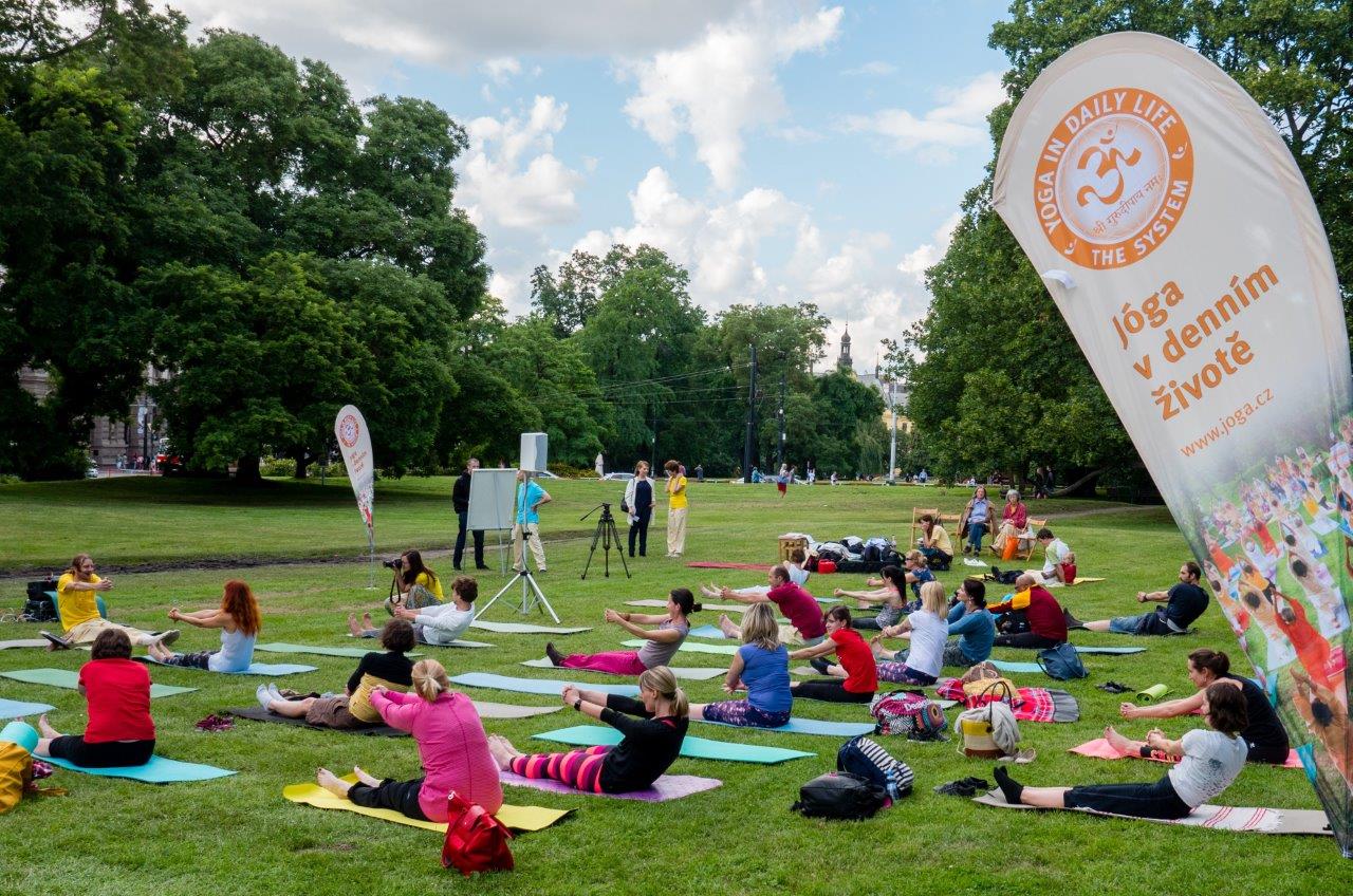 International Day of Yoga 2016 celebrated in Czech Republic