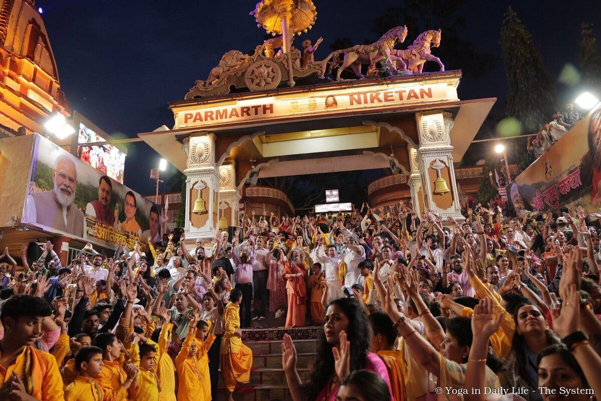 2.5. mm swami avatar puriji rishikesh parmath niketan ashram wm