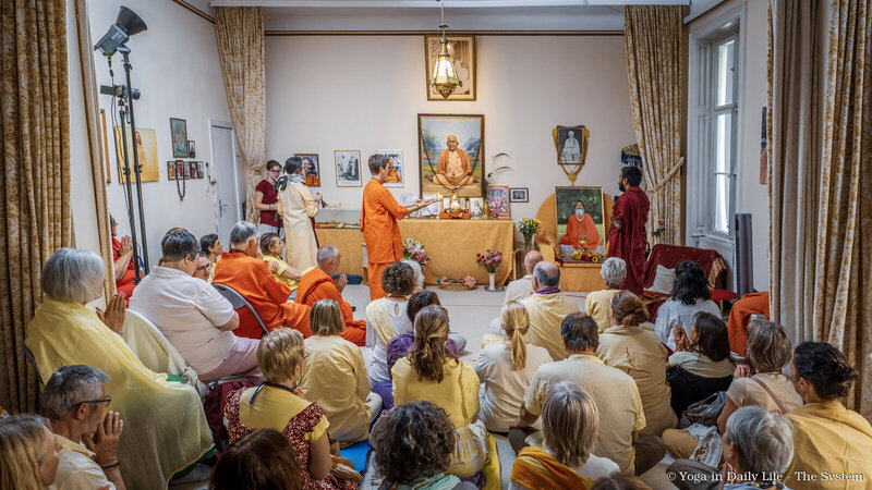 4.3. prayer mahaprabhuji ashram vienna wm