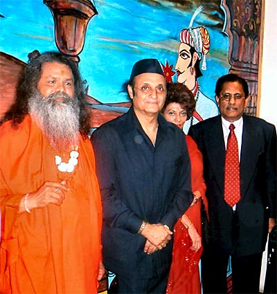 from the left: His Holiness Mahamandaleshwar Paramhans Swami Maheshwaranandji, Dr. Karan Singh and his wife, Maharani Y. R. Lakshmi, His Excellency D. L. Mendis, Ambassador of Sri Lanka to Austria