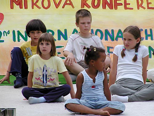 "HOW TO BRING MORE LOVE TO THE WORLD" (2nd International Children Peace Conference 2004)