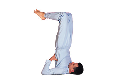 7 – 6 Sarvangasana – Variation Schulterstand – Variation